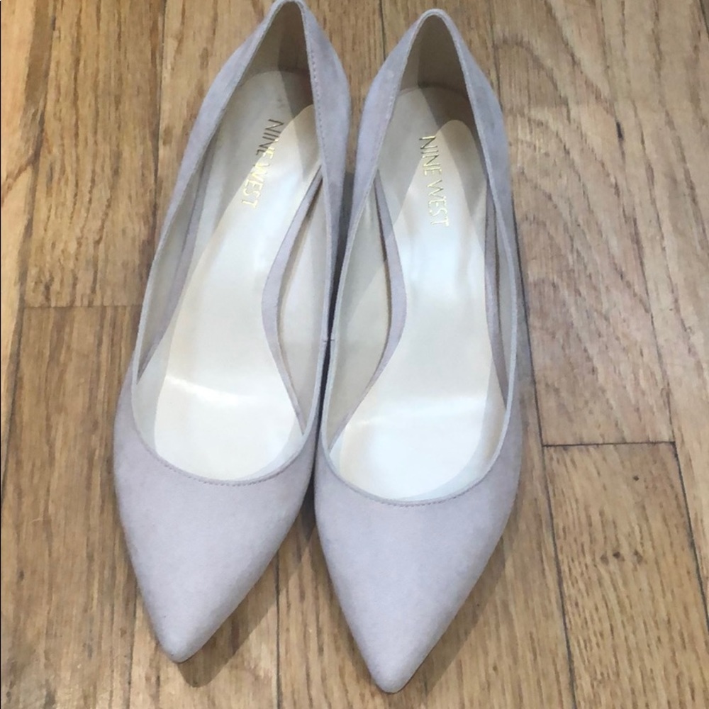 Nine West suede cream heels size 7